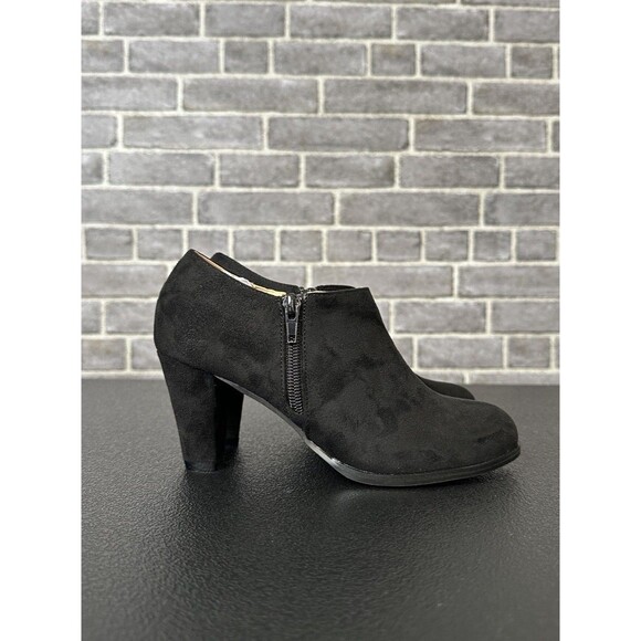 Journee Collection Sanzi Ankle Boots Women's Round Toe Black Size 6 - Picture 1 of 11